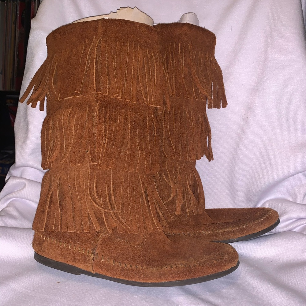 Minnetonka Fringed Boots size 8